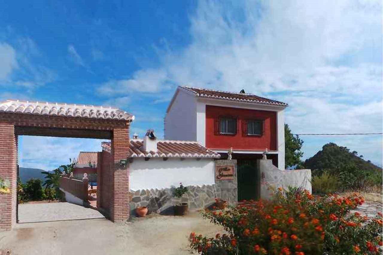 Villa Alvarez Nerja Exterior photo